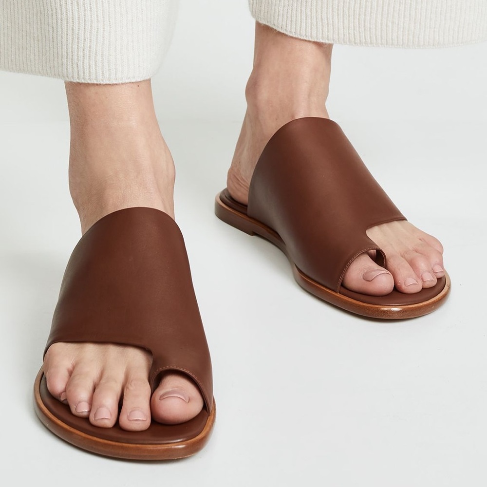 VINCE Edris Leather Strap Flat Sandal